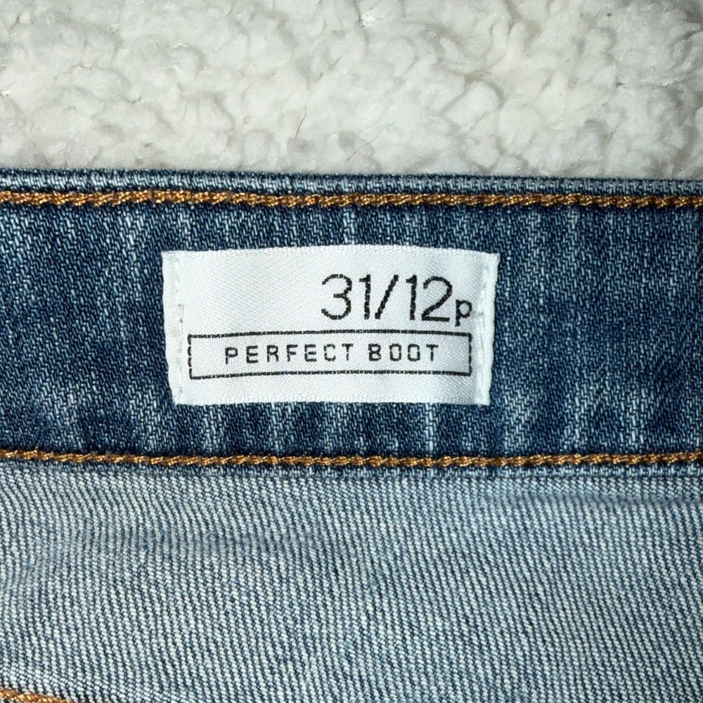 GAP Women's Bootcut Jeans - Picture 3 of 4